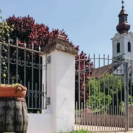 Four-bedroom Holiday In Nyaraló